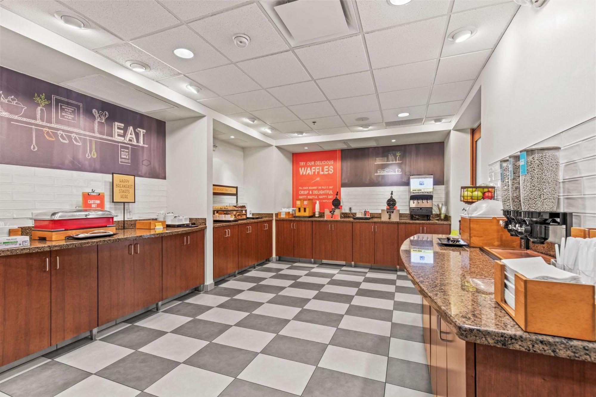 Hampton Inn Denver Northeast-Brighton Exterior photo