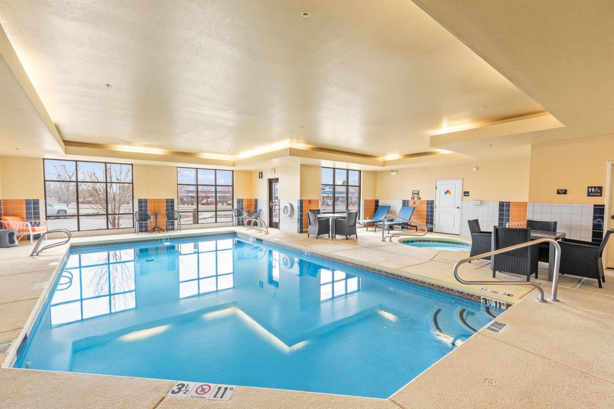 Hampton Inn Denver Northeast-Brighton Exterior photo